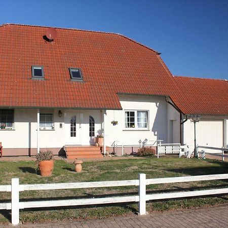 Ruhige Und Gemuetliche Ferienwohnung In Calden Zewnętrze zdjęcie