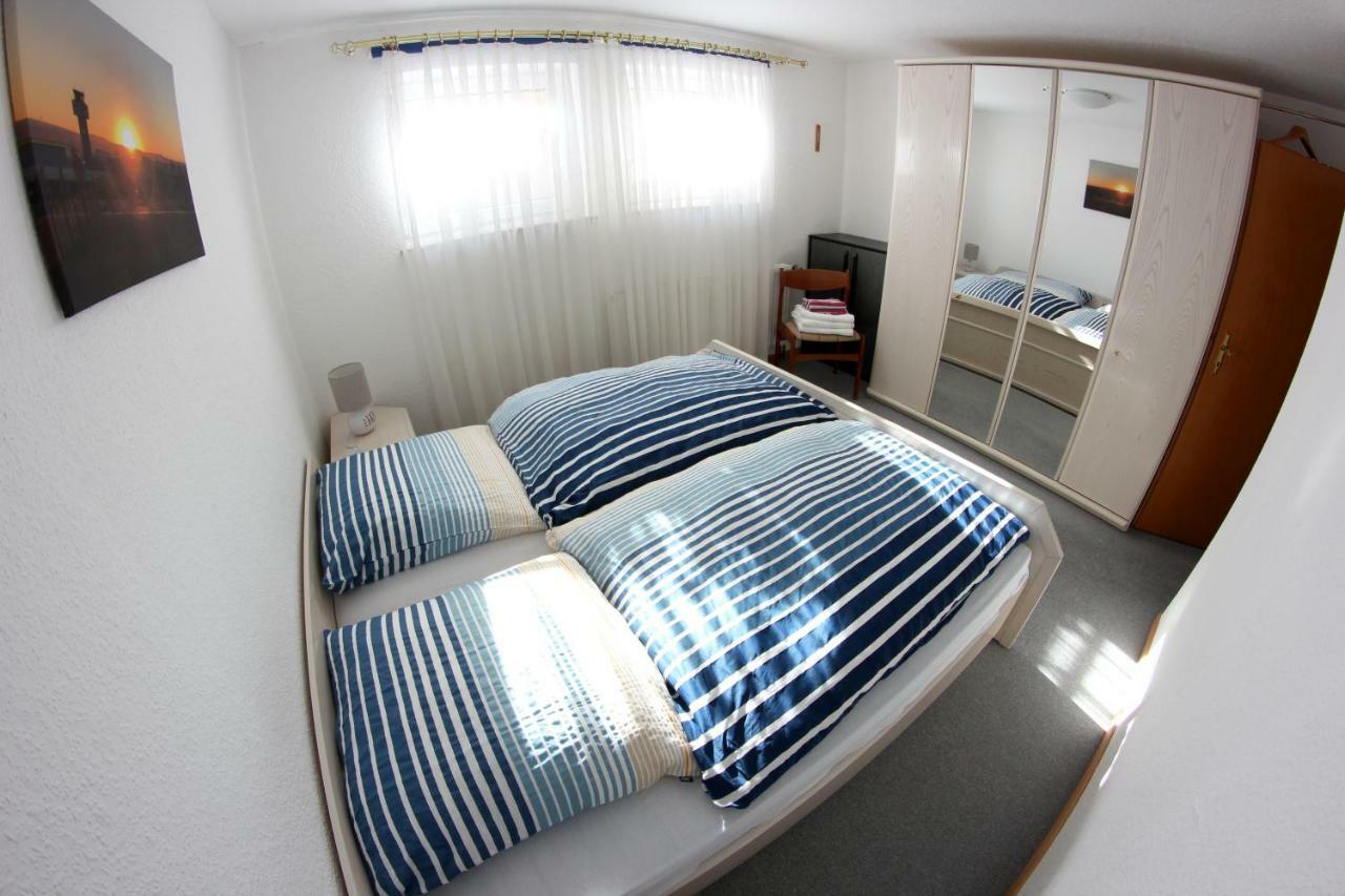 Ruhige Und Gemuetliche Ferienwohnung In Calden Zewnętrze zdjęcie